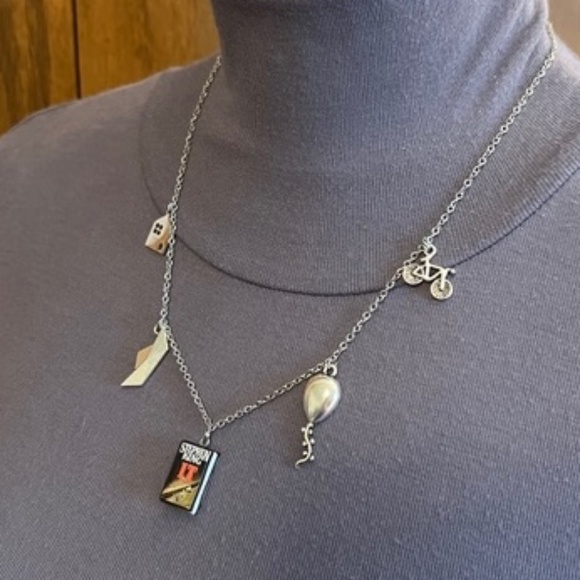 It by Stephen King Handmade Literature Necklace, Horror, Book Cover, Balloon - Picture 5 of 16